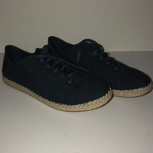 TOMS Lena Navy Slubby Cotton Shoe